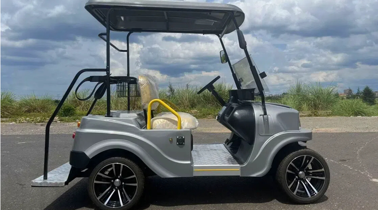 2座第二代(dai)高(gao)爾夫球車(che)