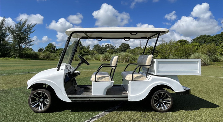4座高(gao)爾夫球車(che)（帶貨箱）